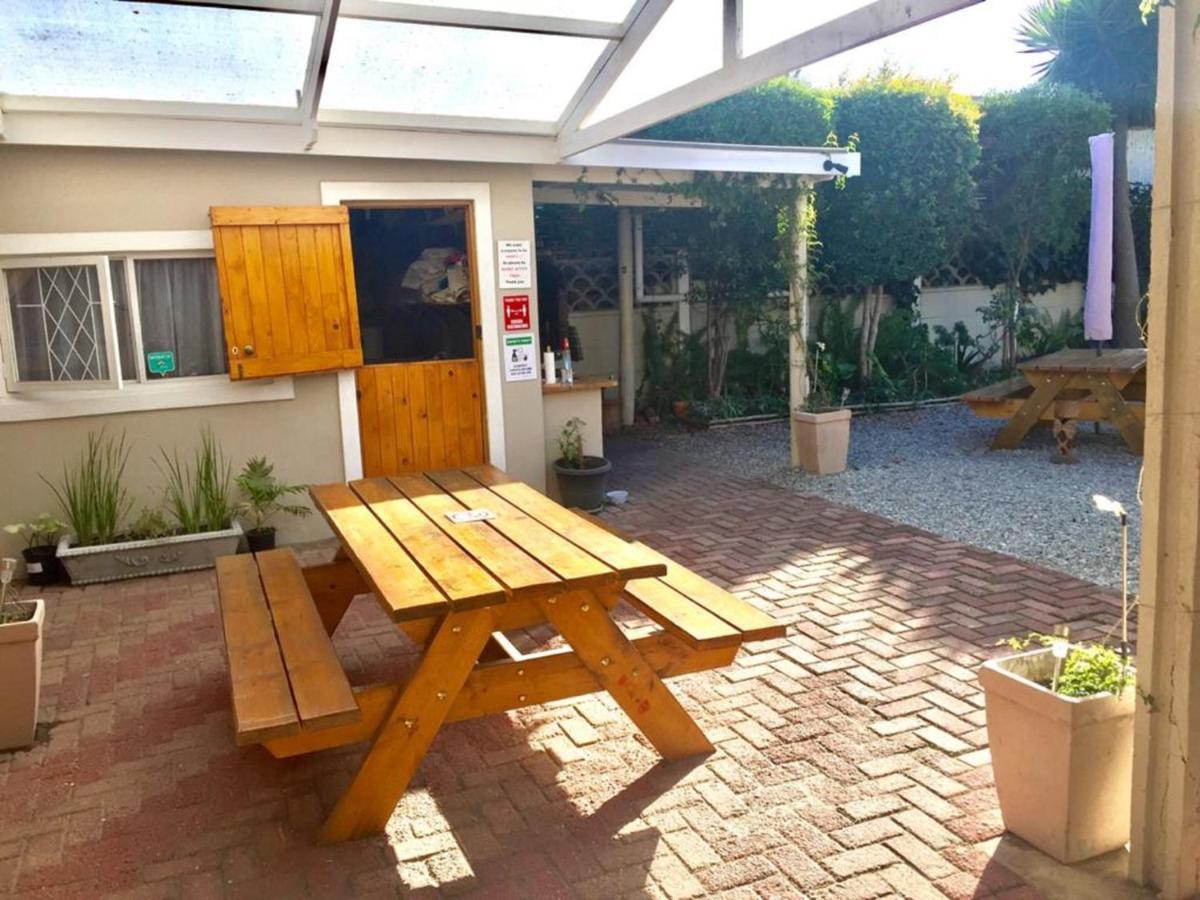 Jembjo'S Knysna Lodge & Backpackers Exteriör bild