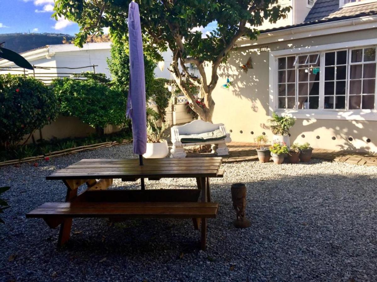 Jembjo'S Knysna Lodge & Backpackers Exteriör bild