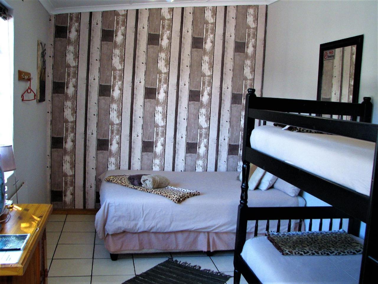 Jembjo'S Knysna Lodge & Backpackers Exteriör bild