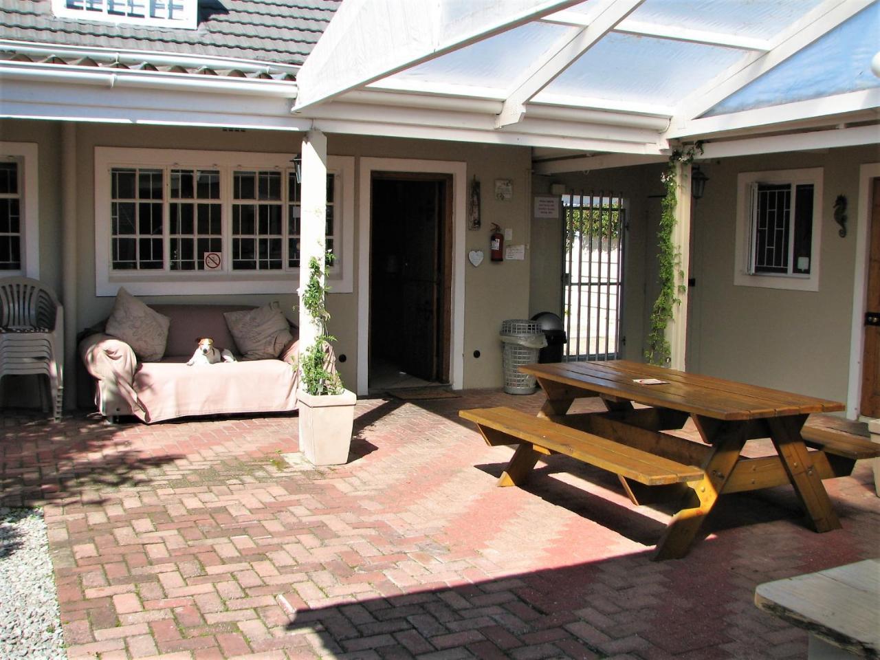 Jembjo'S Knysna Lodge & Backpackers Exteriör bild