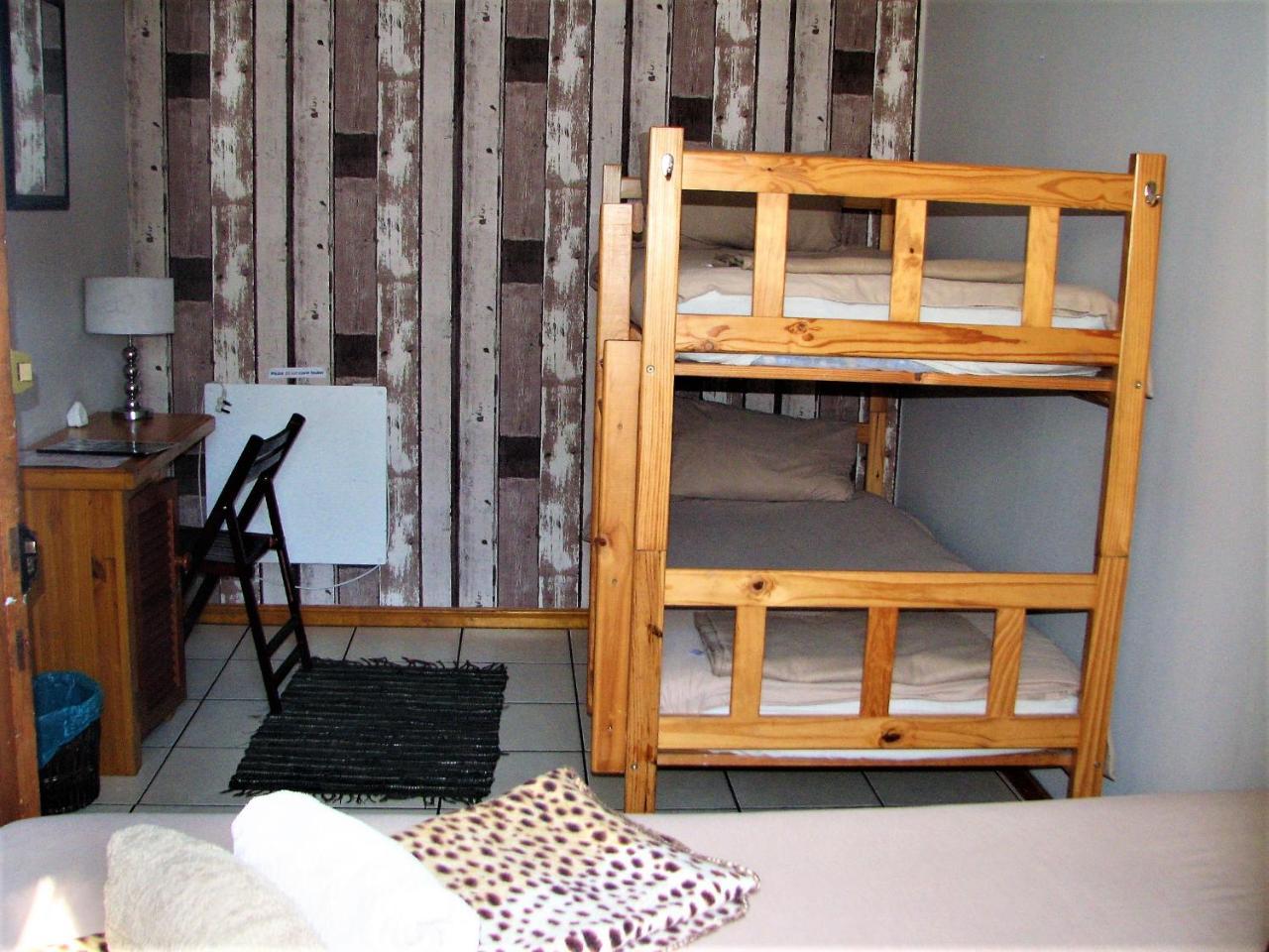 Jembjo'S Knysna Lodge & Backpackers Exteriör bild