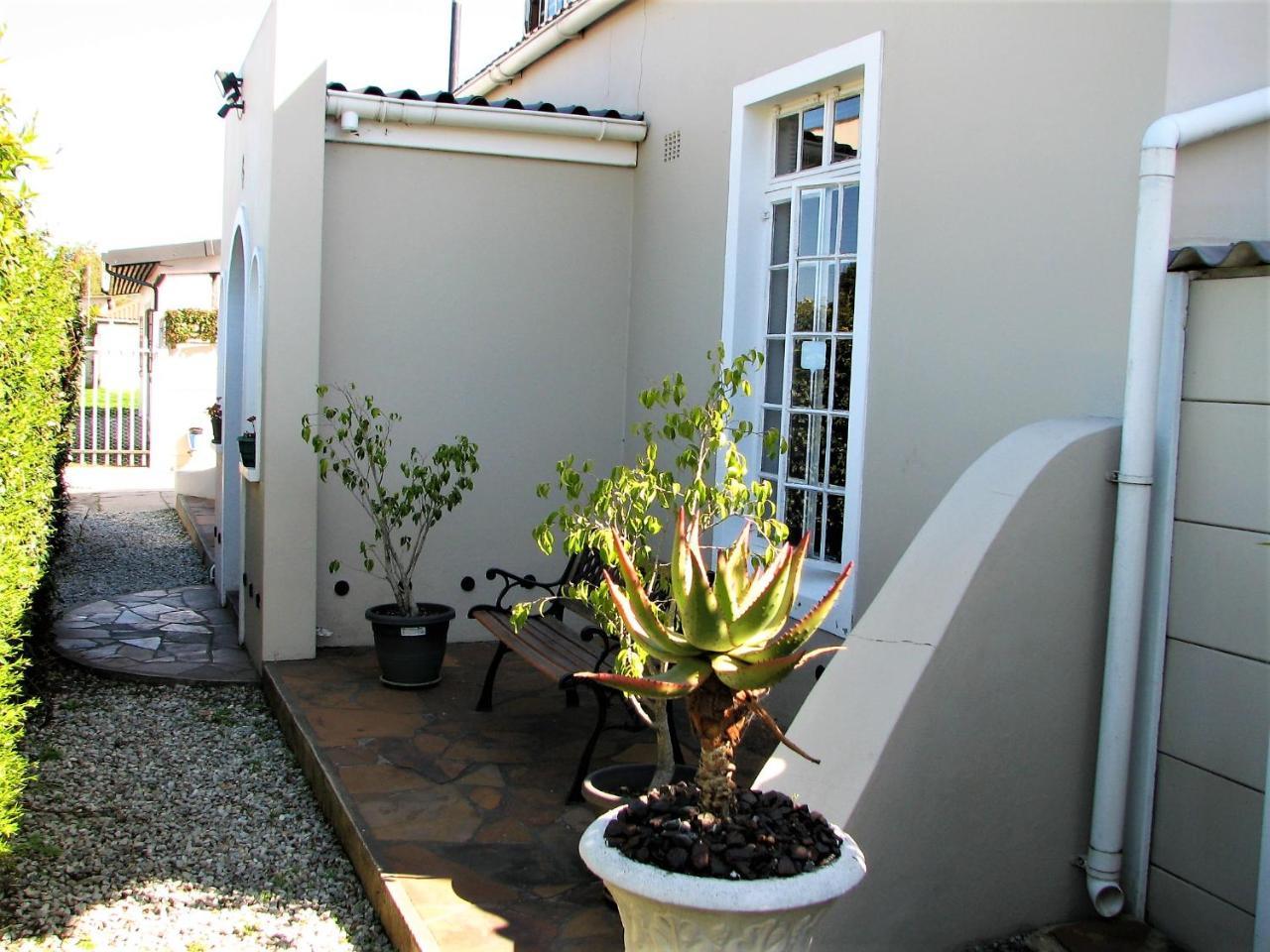 Jembjo'S Knysna Lodge & Backpackers Exteriör bild