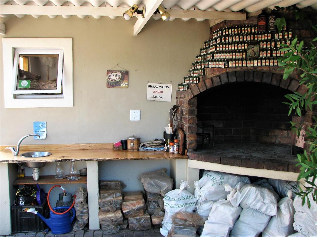 Jembjo'S Knysna Lodge & Backpackers Exteriör bild