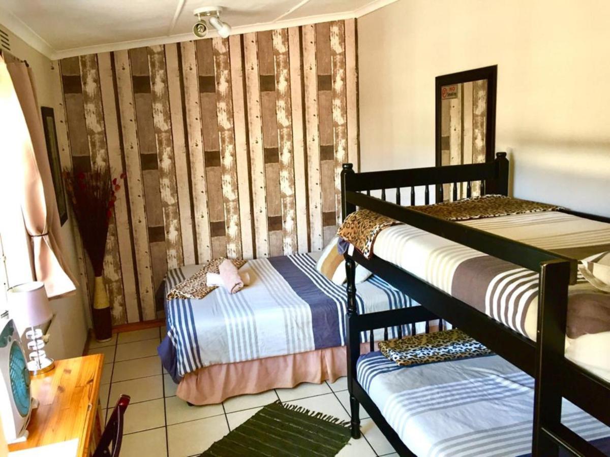 Jembjo'S Knysna Lodge & Backpackers Exteriör bild